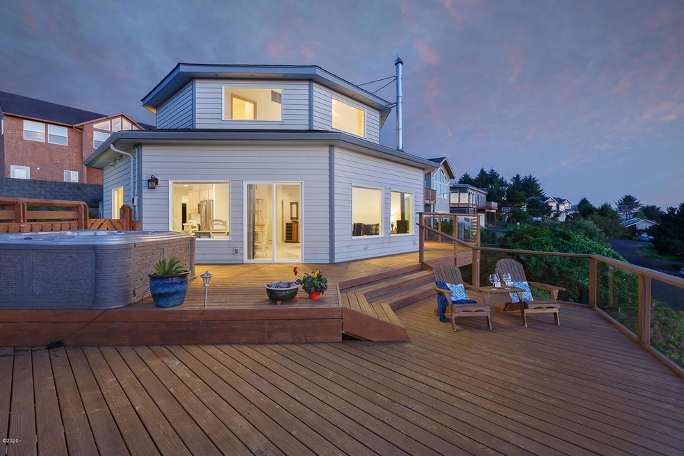 47180HillCrest-02