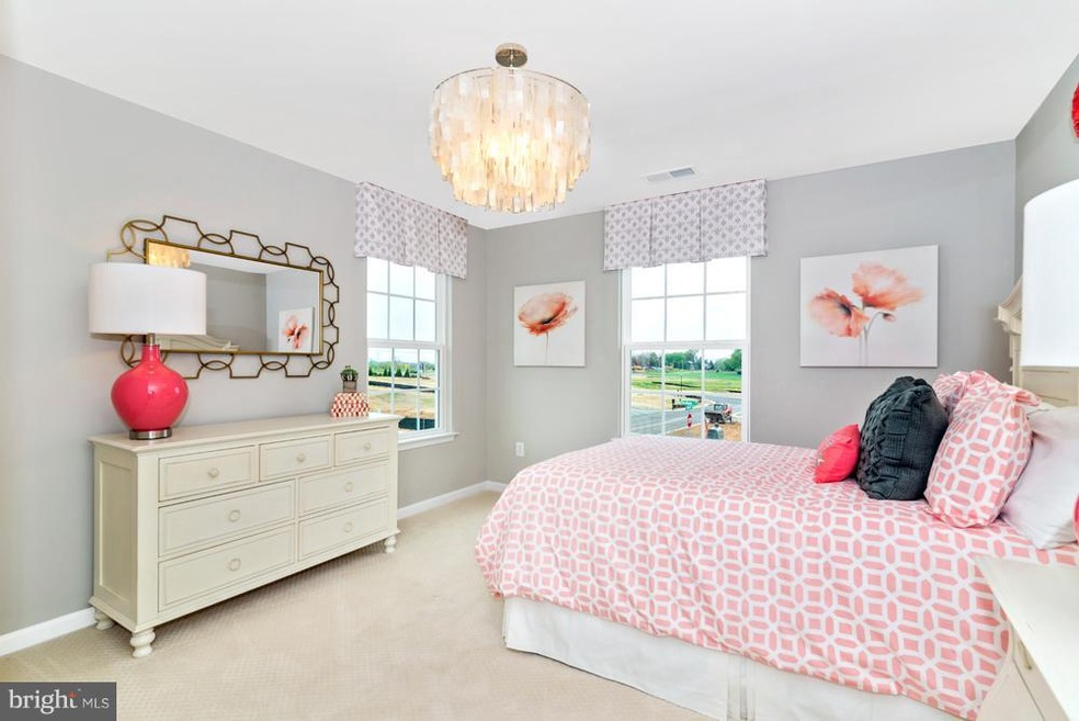 3006 Presidential Golf Dr, Upper Marlboro, MD 20774 - photo 1