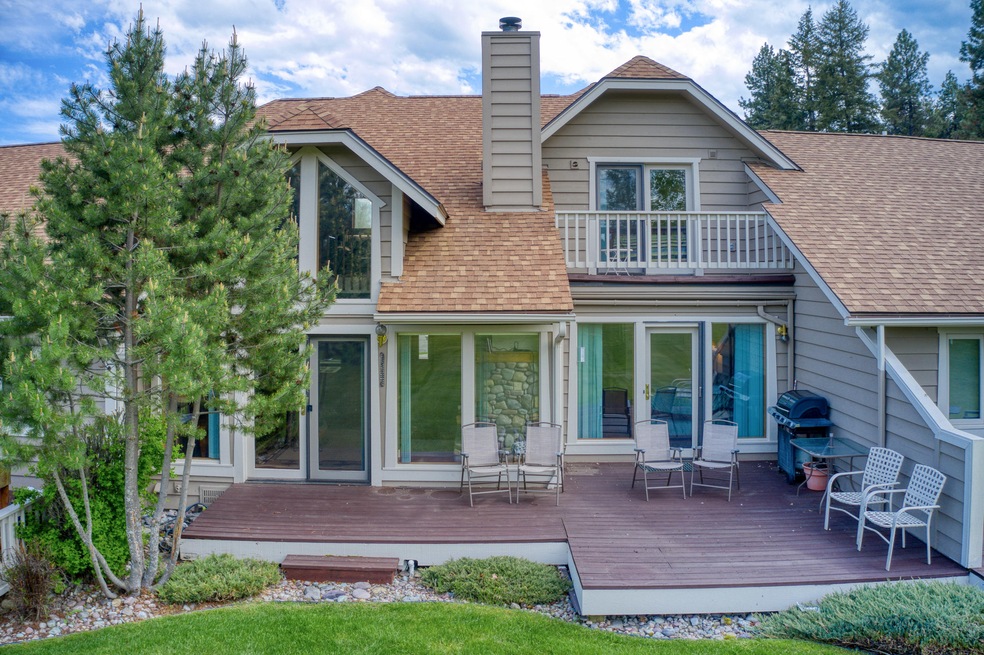 17 Eagle Bend Back Patio