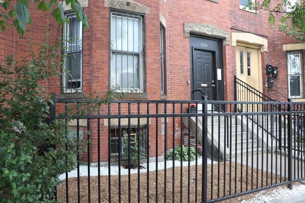 320 Warren St unit 2, Roxbury, MA 02119 - photo 1
