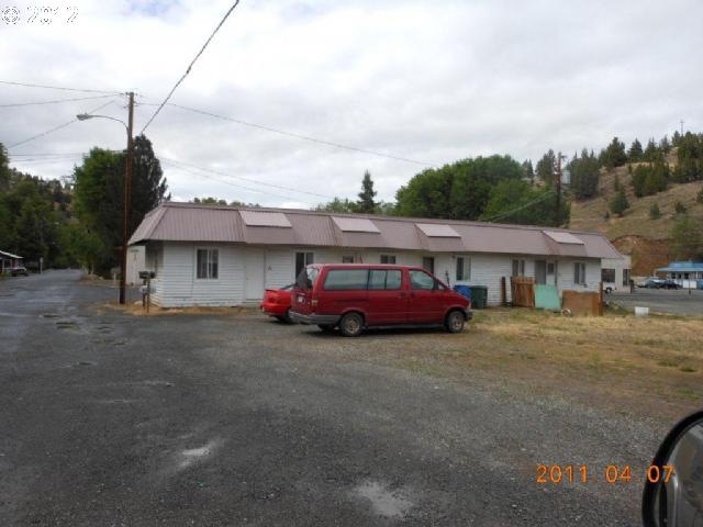 755 SW Brent Dr, John Day, OR 97845 - photo 1