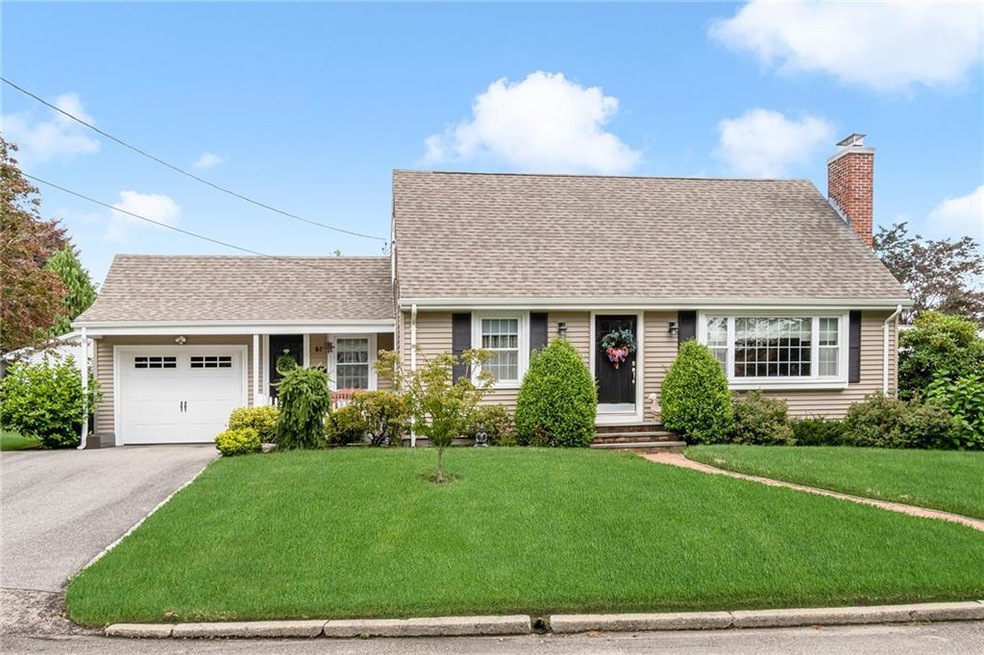 61 Coolspring Dr, Cranston, RI 02920 - photo 1