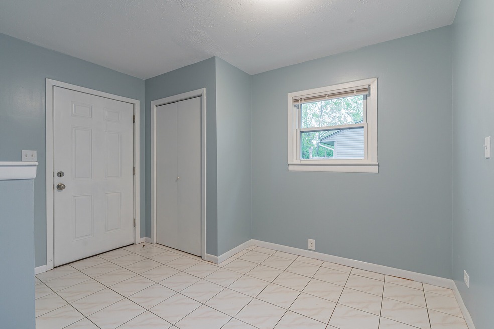 1642 Frazier St unit 4, Waukegan, IL 60087 - photo 1