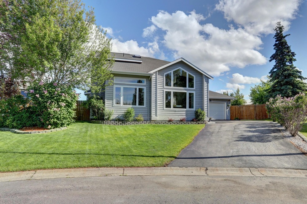 Welcome to 12001 Forelands Cir