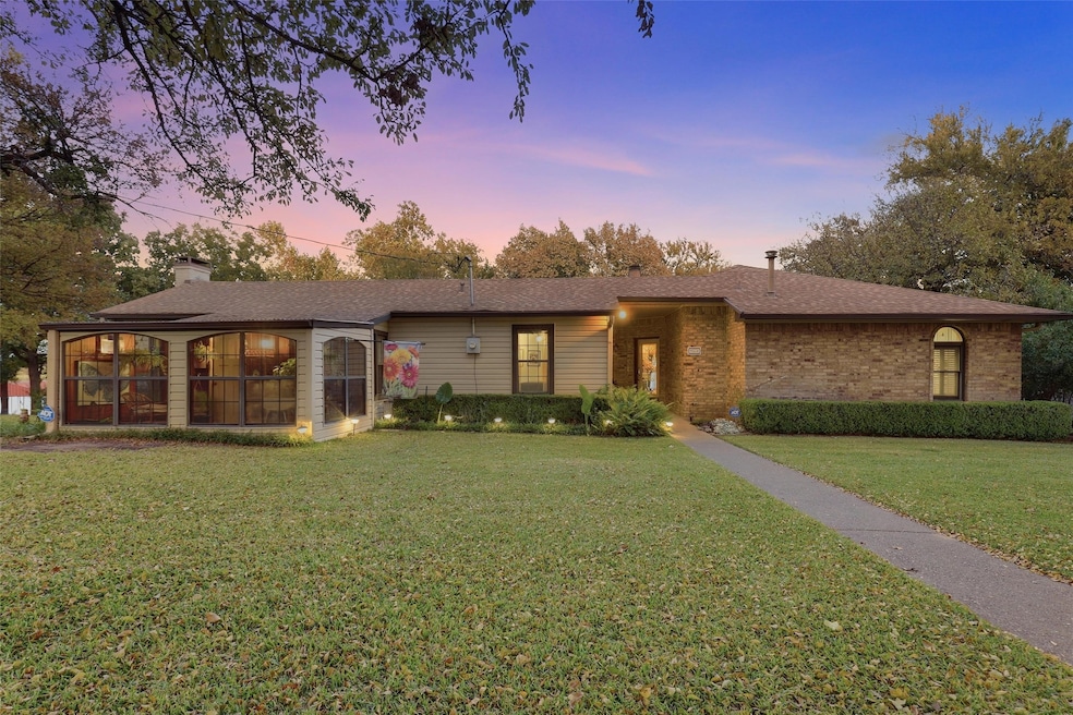 9848 Lake Haven Cir, Fort Worth, TX 76108 - photo 1