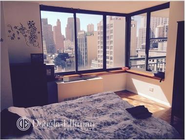 990 6th Ave unit 23C, New York, NY 10018 - photo 1