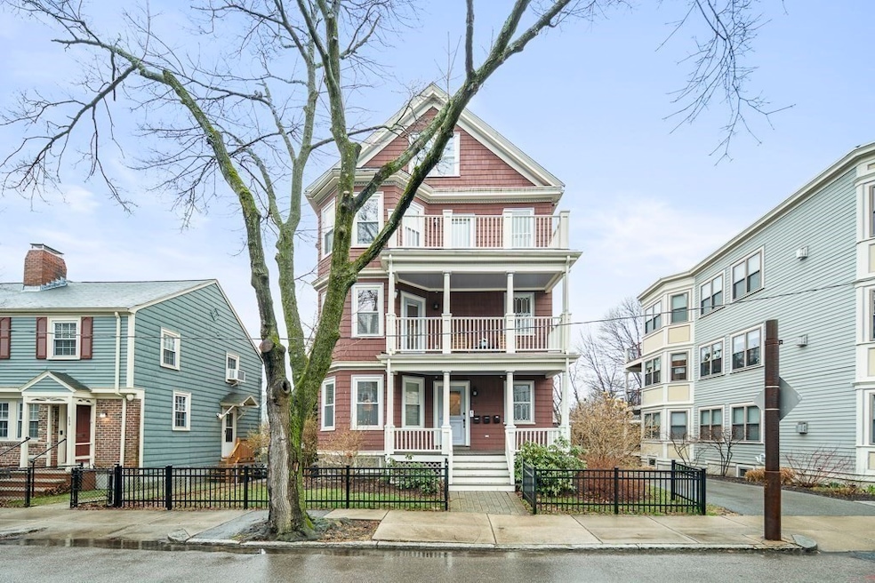 235 Wachusett St unit 2, Jamaica Plain, MA 02130 - photo 1