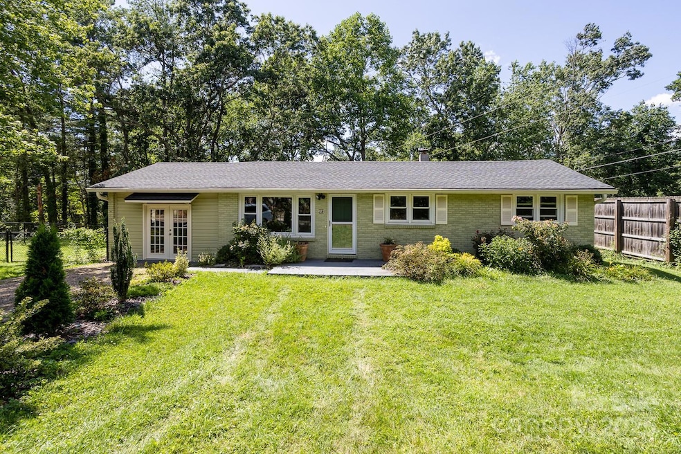 50 Taft St, Black Mountain, NC 28711 - photo 1