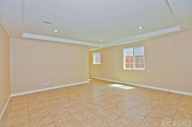 1571 E 117th St unit 1, Los Angeles, CA 90059 - photo 1