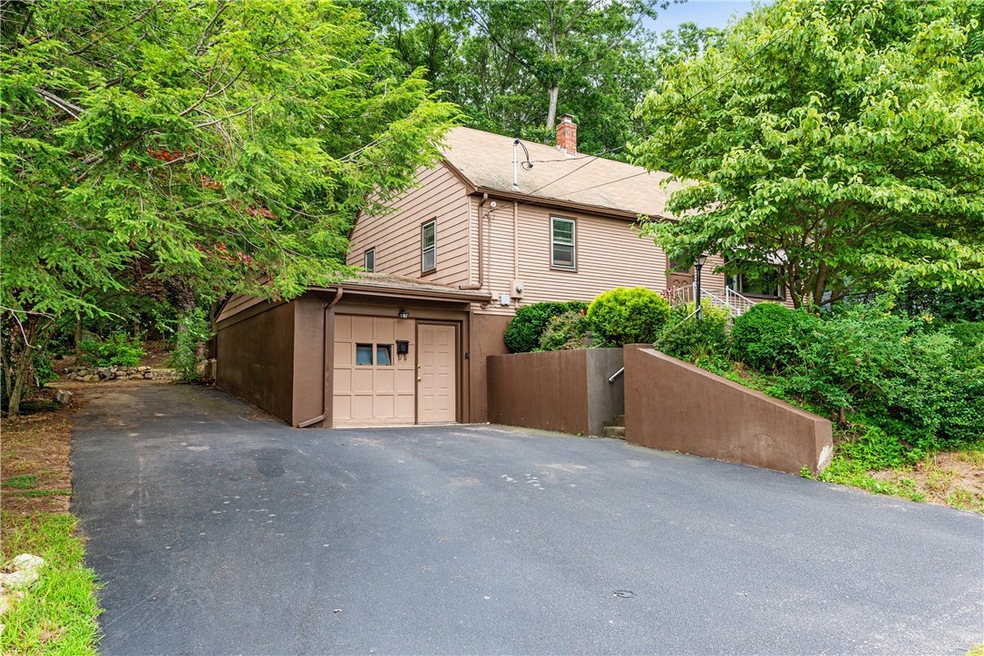 82 Saint Agnes Ave, Woonsocket, RI 02895 - photo 1