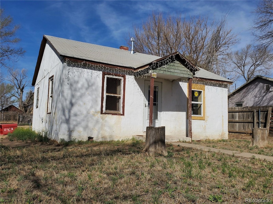 102 S 12th St, Lamar, CO 81052 - photo 1