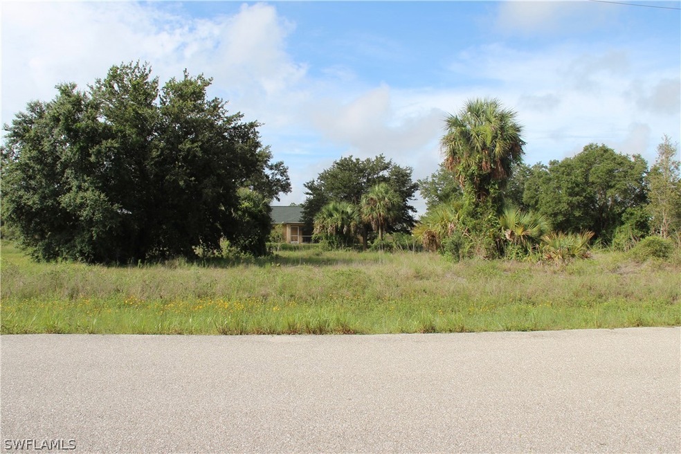 Front of property, view to south