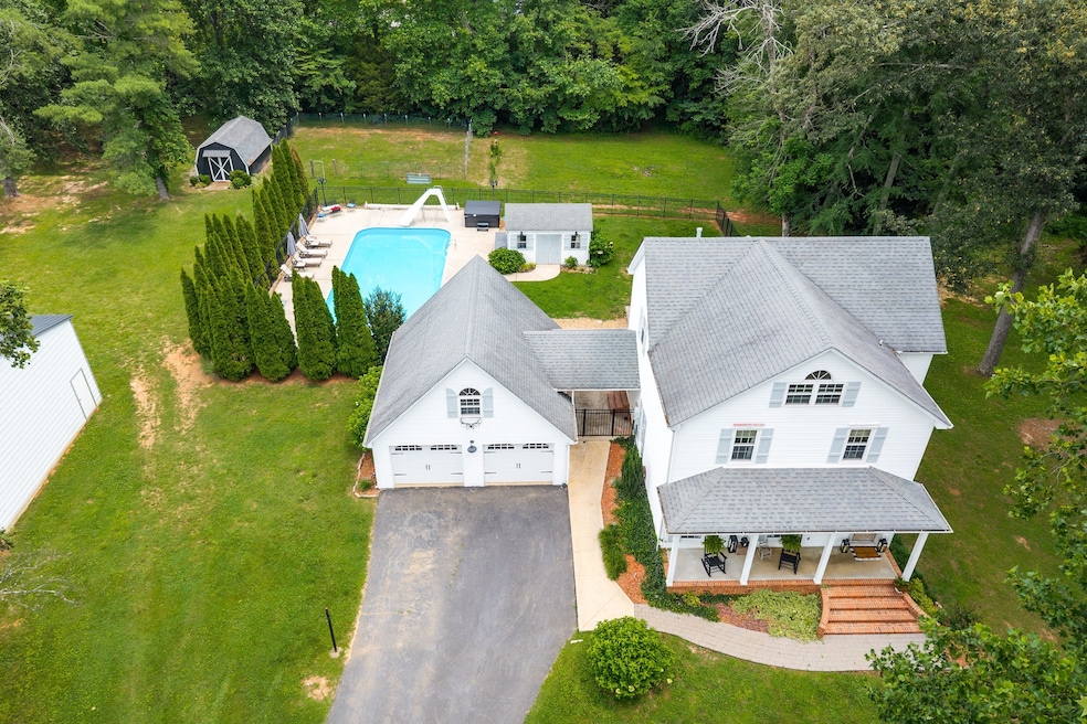 For Sale $599,900 • Co-Listing Agent
