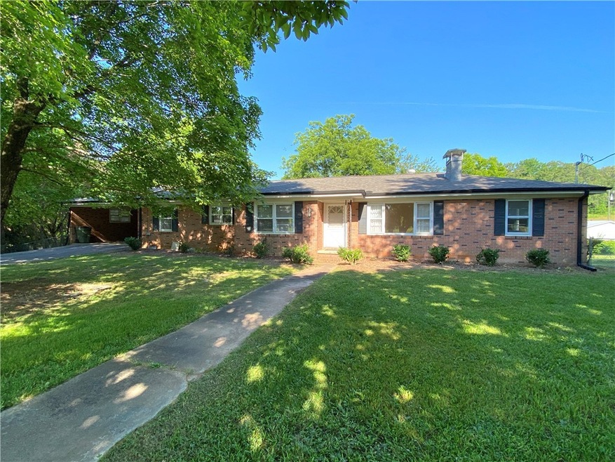 1513 Pickens Hwy, Walhalla, SC 29691 - photo 1