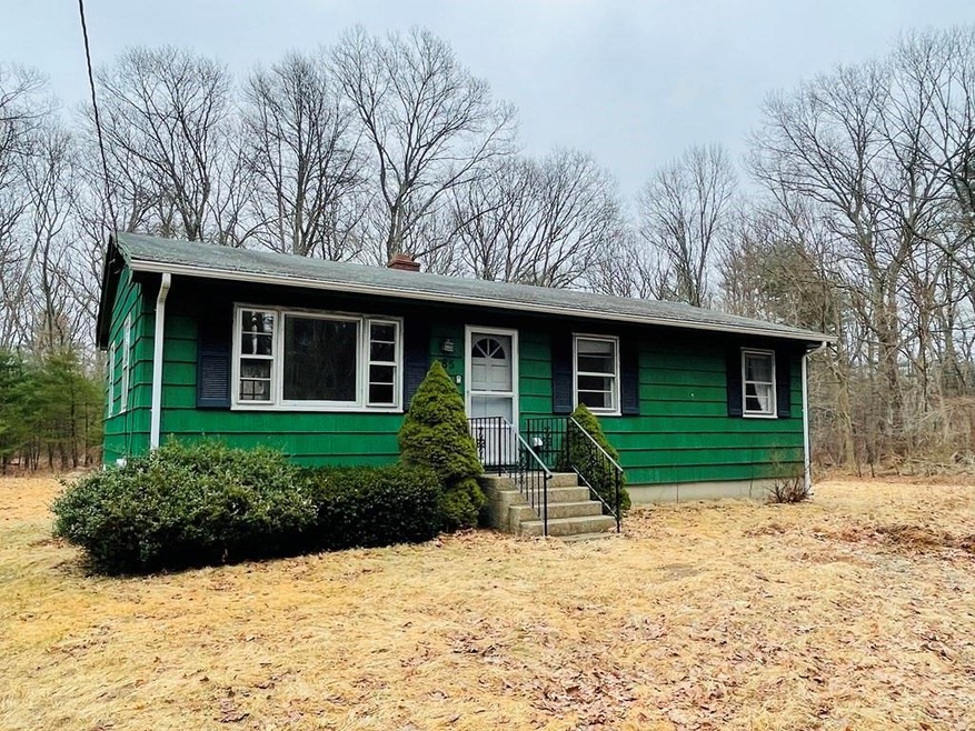 585 Maple St, Franklin, MA 02038 - photo 1