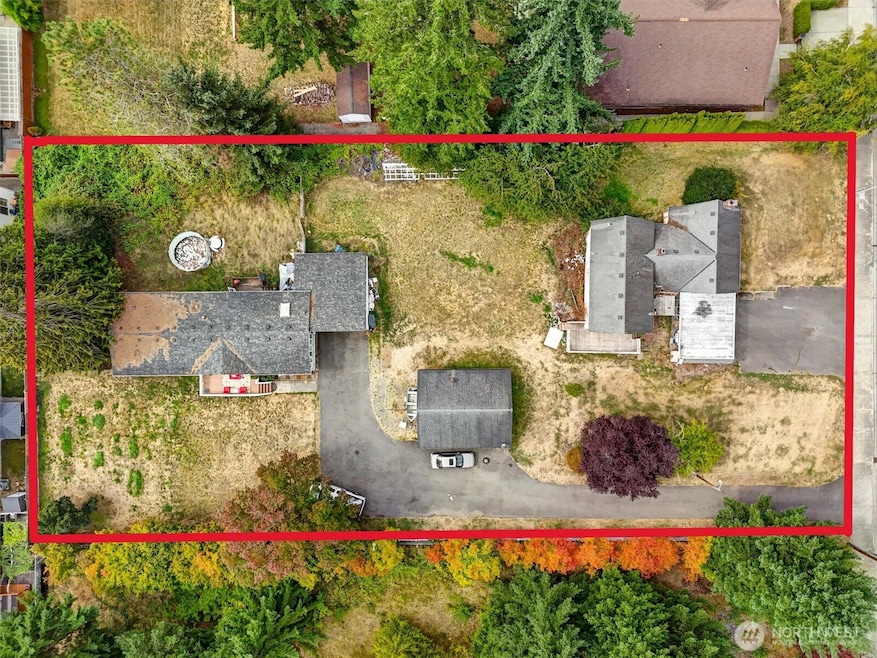 13041 & 13045 SE 208th St, Kent, WA 98031 - photo 1