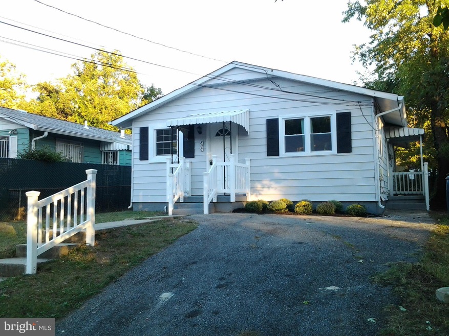 808 Clovis Ave, Capitol Heights, MD 20743 - photo 1