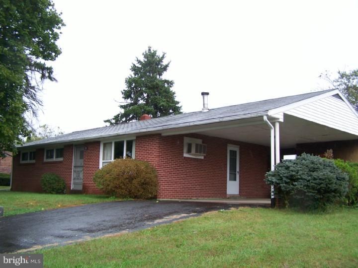 1566 Layfield Rd, Pennsburg, PA 18073 - photo 1