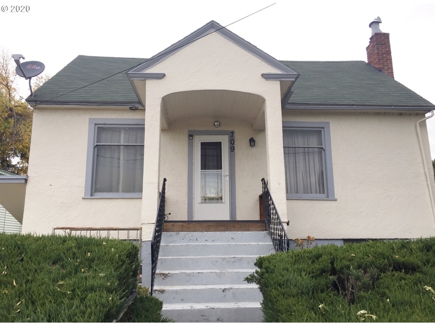 709 NW Bailey Ave, Pendleton, OR 97801 - photo 1
