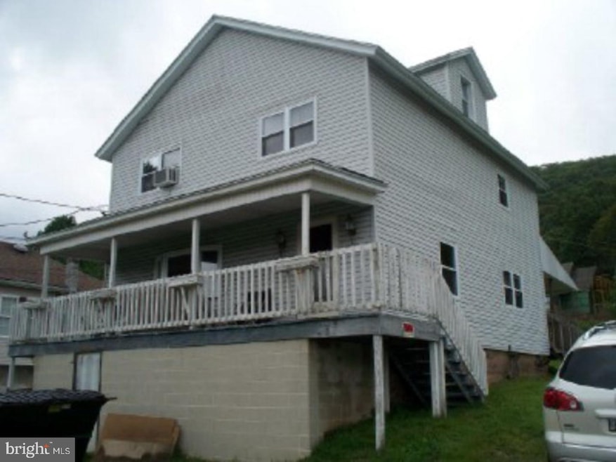 19 Bungalow St, Ashland, PA 17921 - photo 1