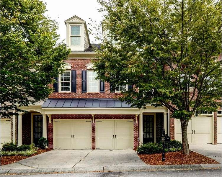 Fabulous Weston Townhome with Amazing Curb Appeal