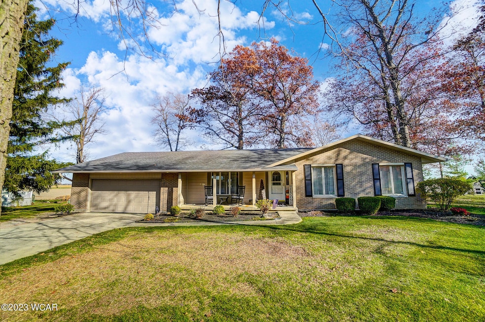 16348 Nottingham Dr, Wapakoneta, OH 45895 - photo 1