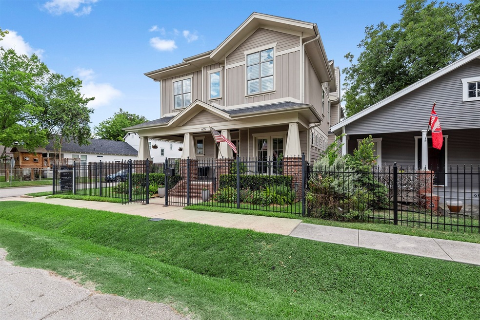605 E 27th St, Houston, TX 77008 - photo 1