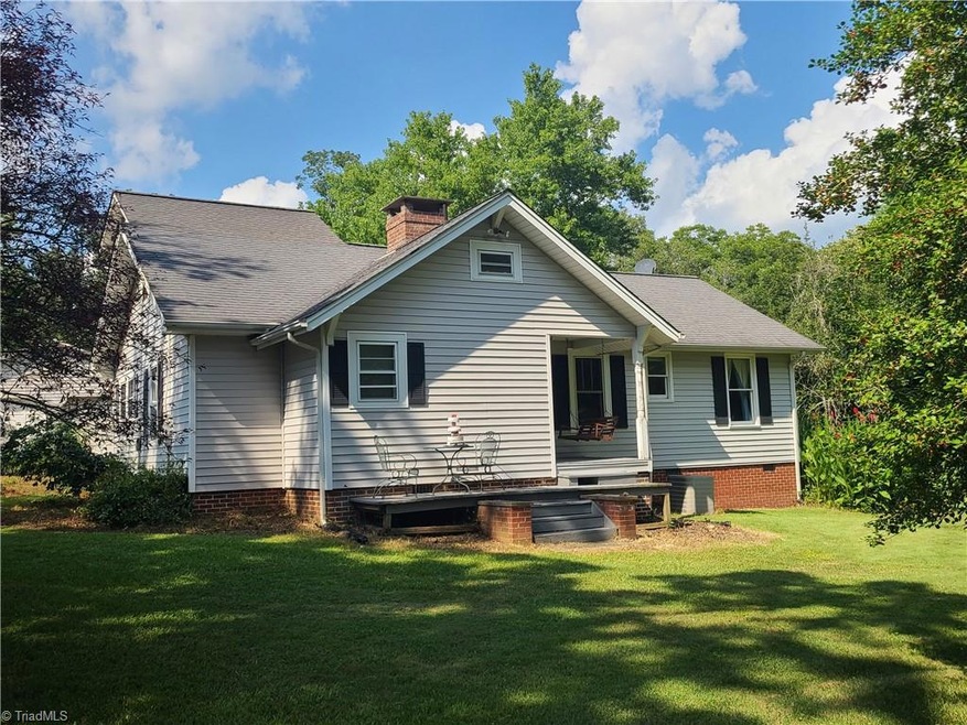 981 Thornburg Rd, Asheboro, NC 27205 - photo 1