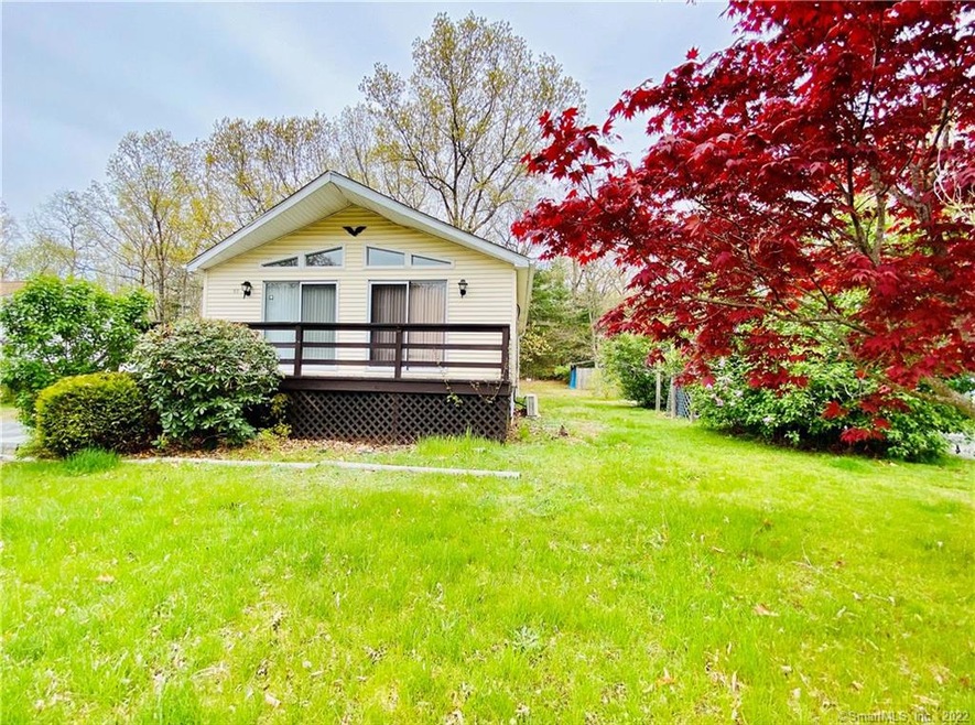 93 Colonial Rd, Plainfield, CT 06374 - photo 1