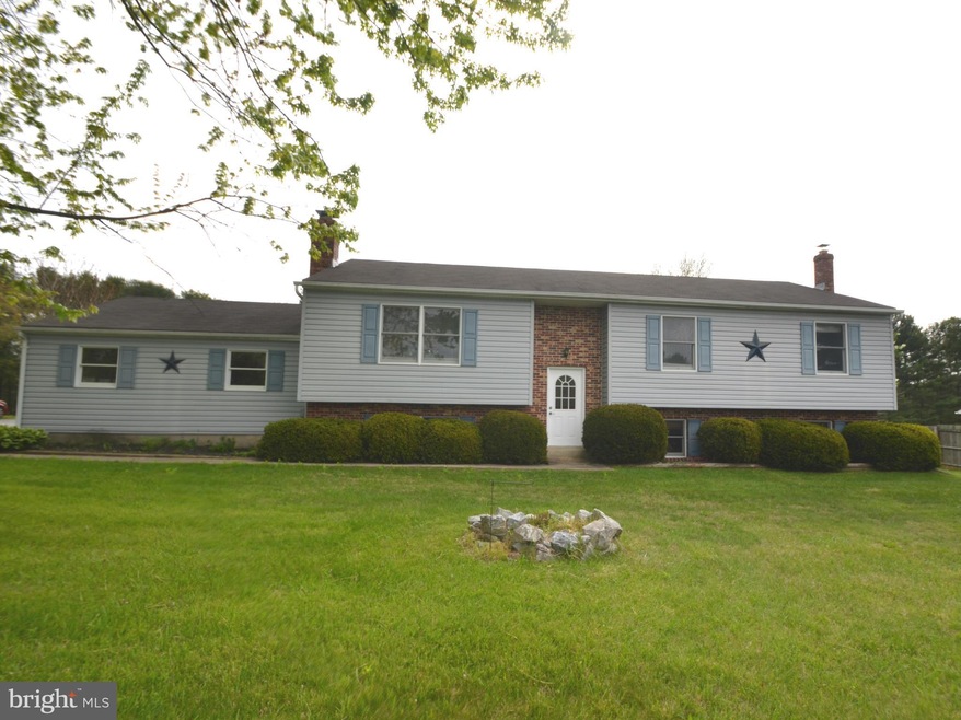 6321 Old Washington Rd, Sykesville, MD 21784 - photo 1