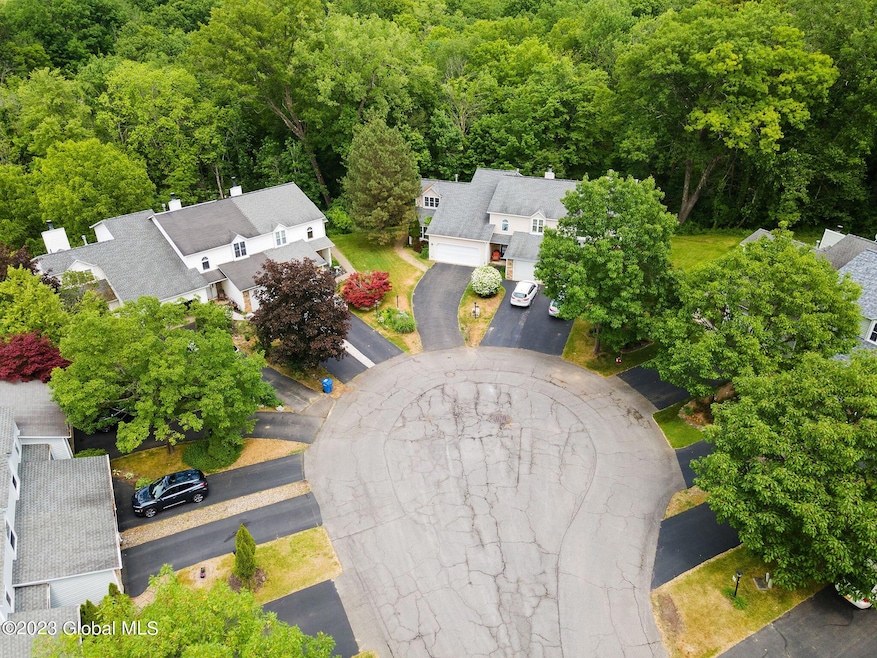 14 Deerwood Ct, Albany, NY 12208 - photo 1