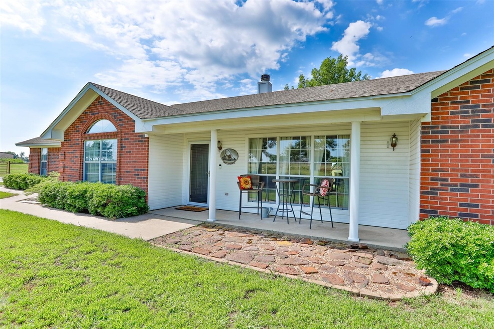 3870 County Road 123, Gainesville, TX 76240 - photo 1