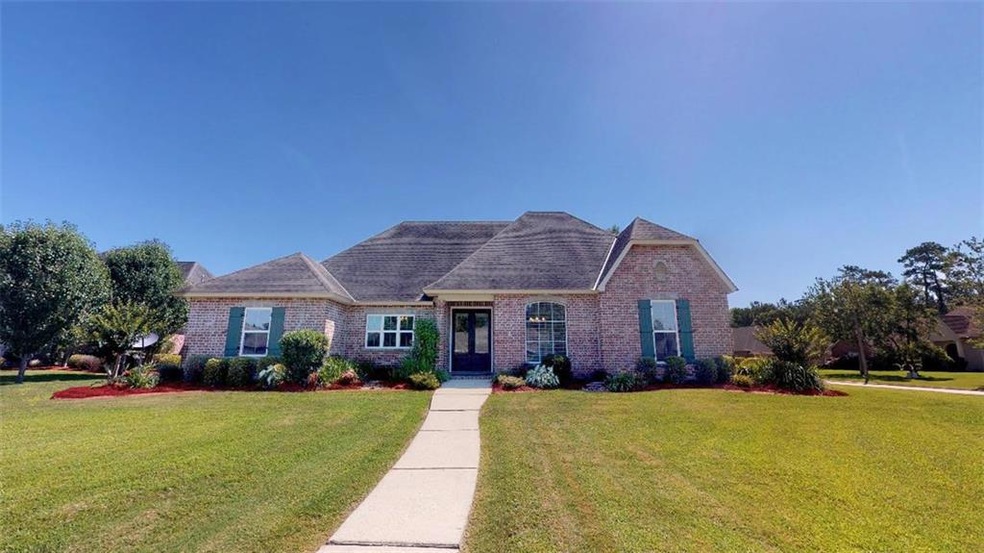 351 Leeds St, Slidell, LA 70461 - photo 1