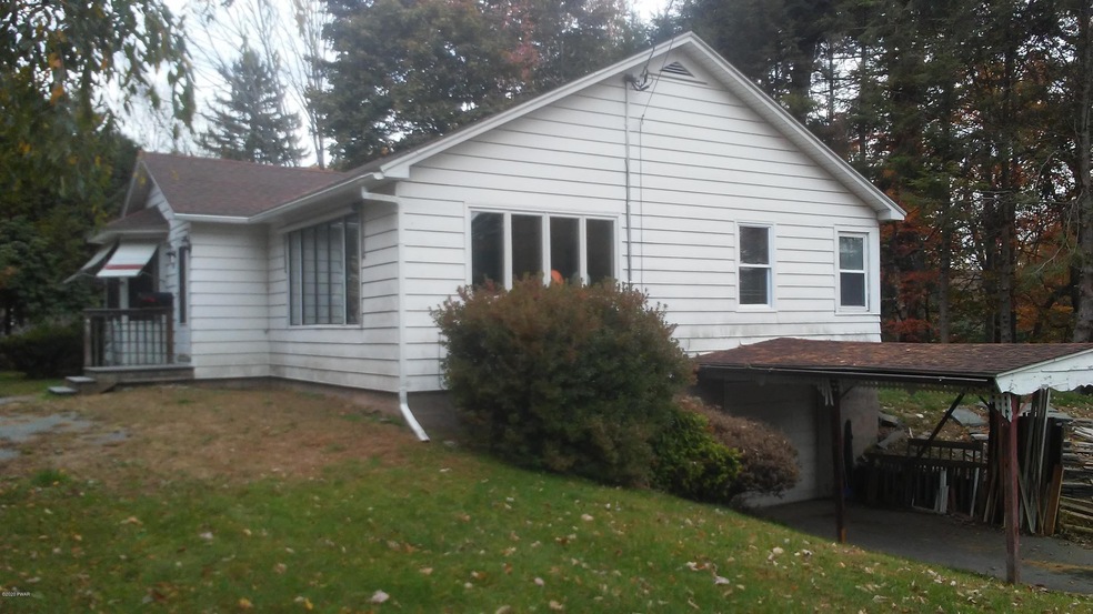 712 Electric St, Hawley, PA 18428 - photo 1