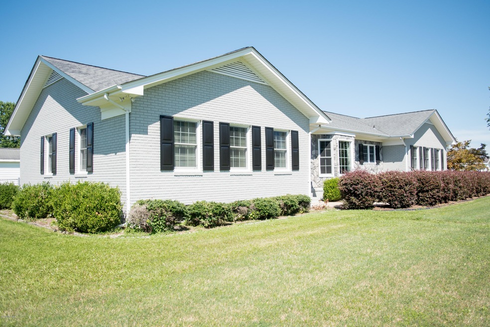 427 Vernon White Rd, Winterville, NC 28590 - photo 1