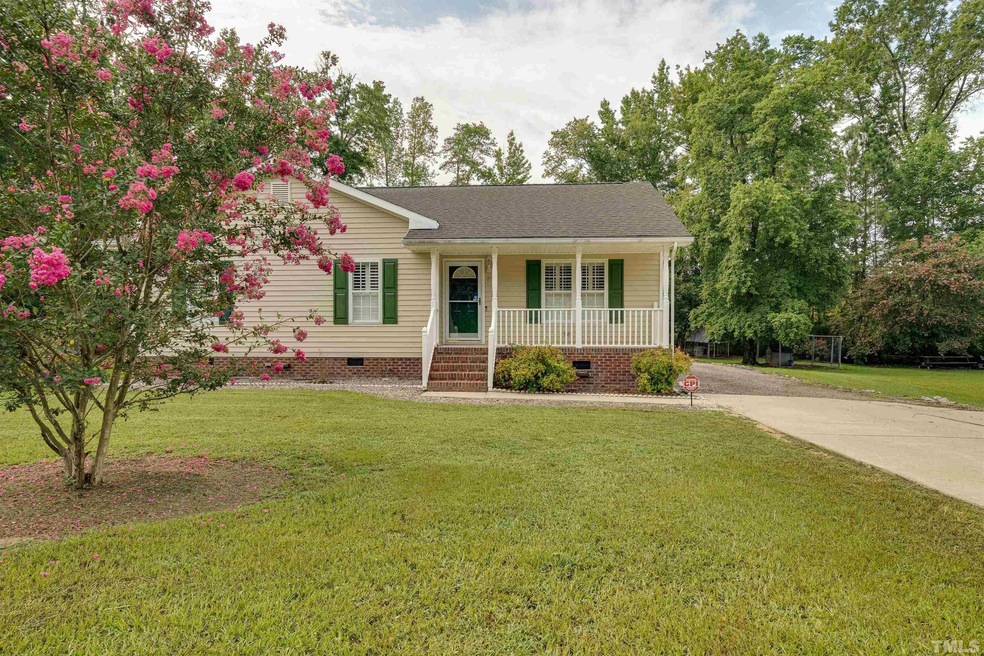 203 Polly Dr, Oxford, NC 27565 - photo 1