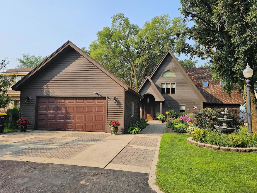 Pending $735,000