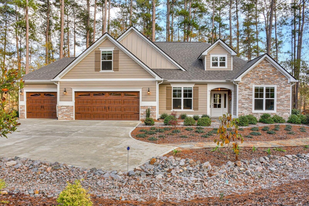 Sold $895,000