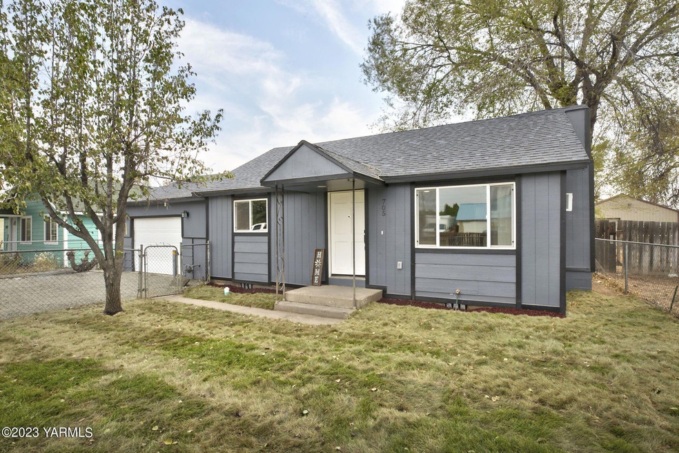 1-web-or-mls-Carver_230829_27ave_Yakima_