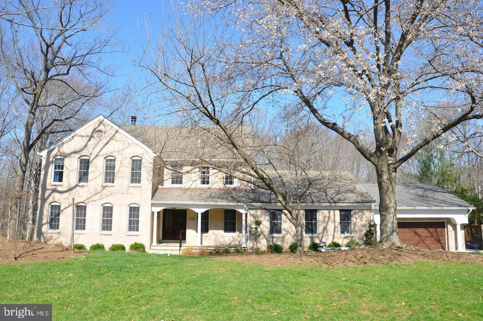 7300 Brookstone Ct, Potomac, MD 20854 - photo 1