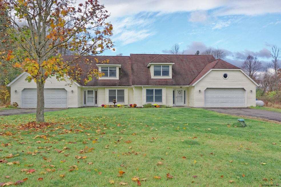 2-4 Skipperhill Ln, Ballston Spa, NY 12020 - photo 1