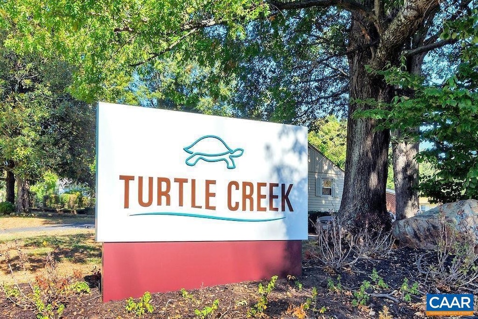 122 Turtle Creek Rd unit 2, Charlottesville, VA 22901 - photo 1