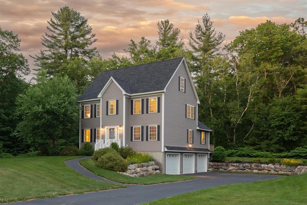 71 Frontier Dr, Pelham, NH 03076 - photo 1