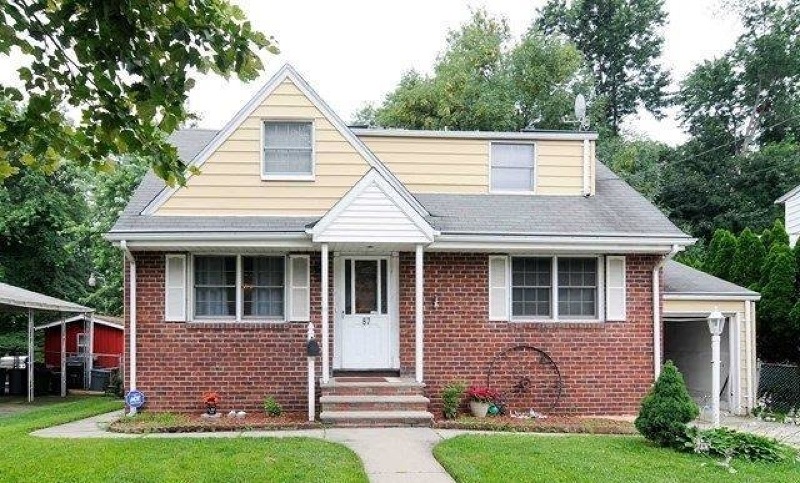 87 South Dr, Rochelle Park, NJ 07662 - photo 1