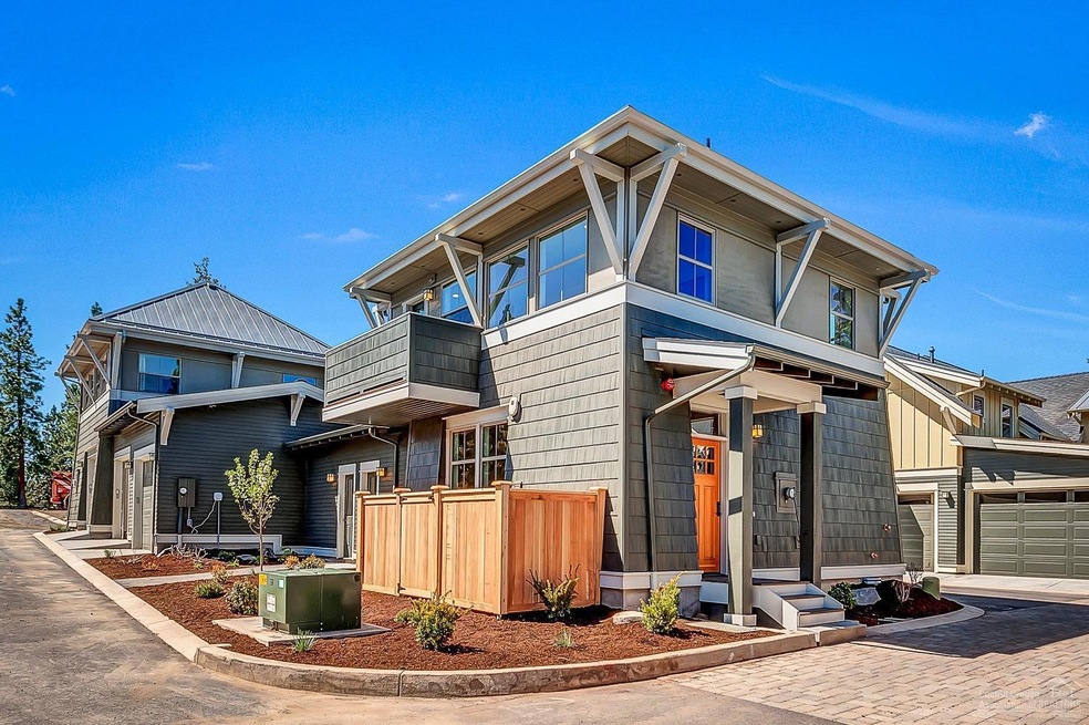 2561 NW Shields Dr, Bend, OR 97703 - photo 1