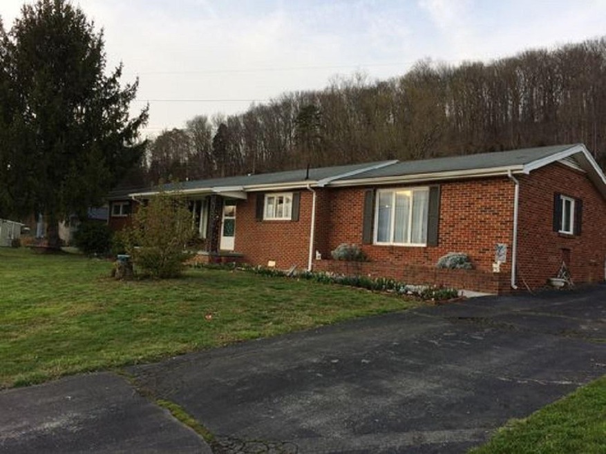 330 E 5th Ave, Watauga, TN 37694 - photo 1