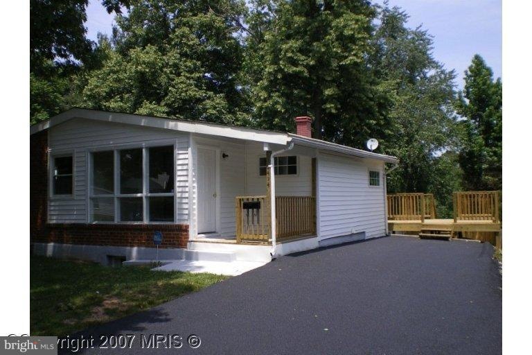 6414 Hawthorne St, Hyattsville, MD 20785 - photo 1