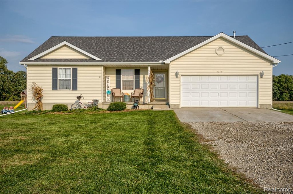 5219 Nichols Rd, Swartz Creek, MI 48473 - photo 1