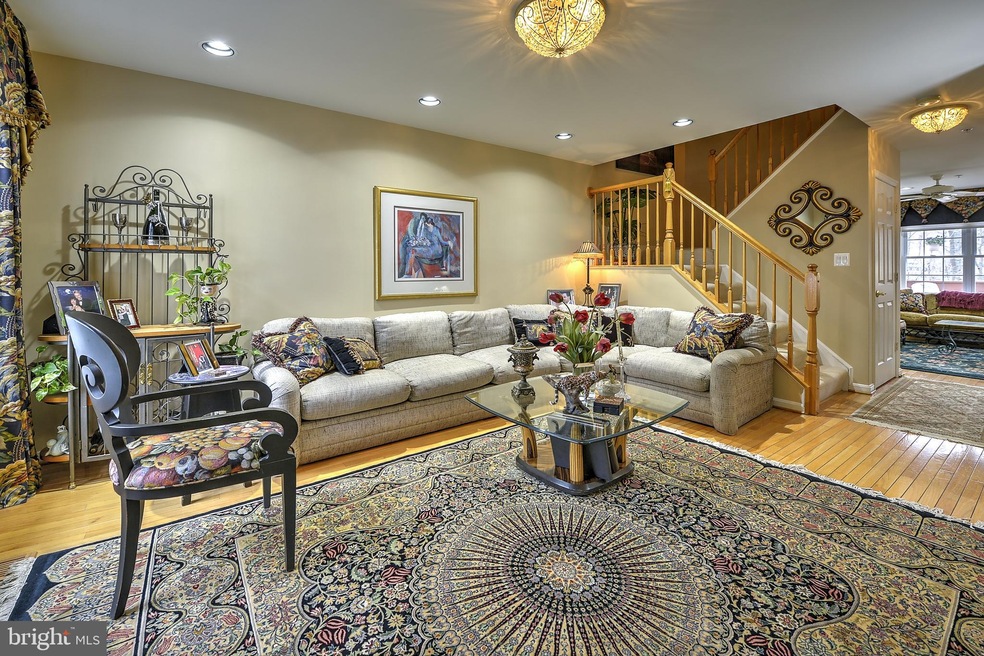 608 Doolan Ct, Lutherville Timonium, MD 21093 - photo 1