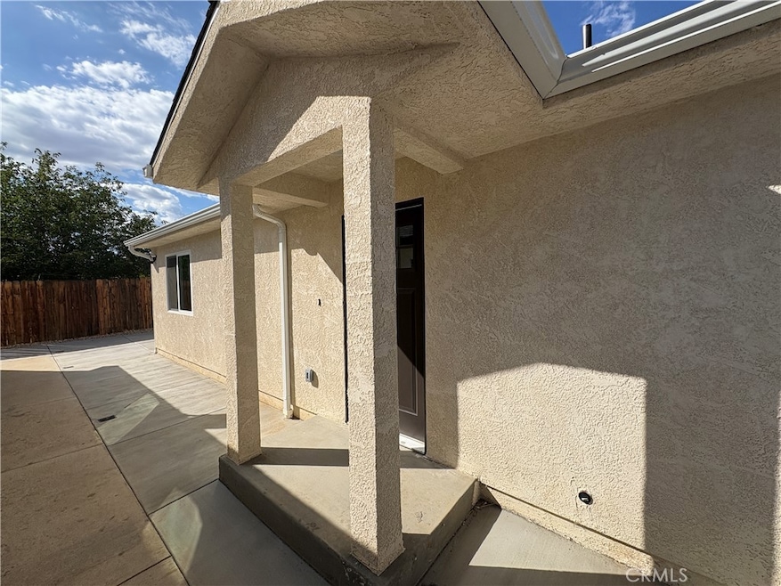 2137 Estrella Ct unit B, Palmdale, CA 93550 - photo 1